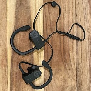 PowerBeats by Dre Black with case